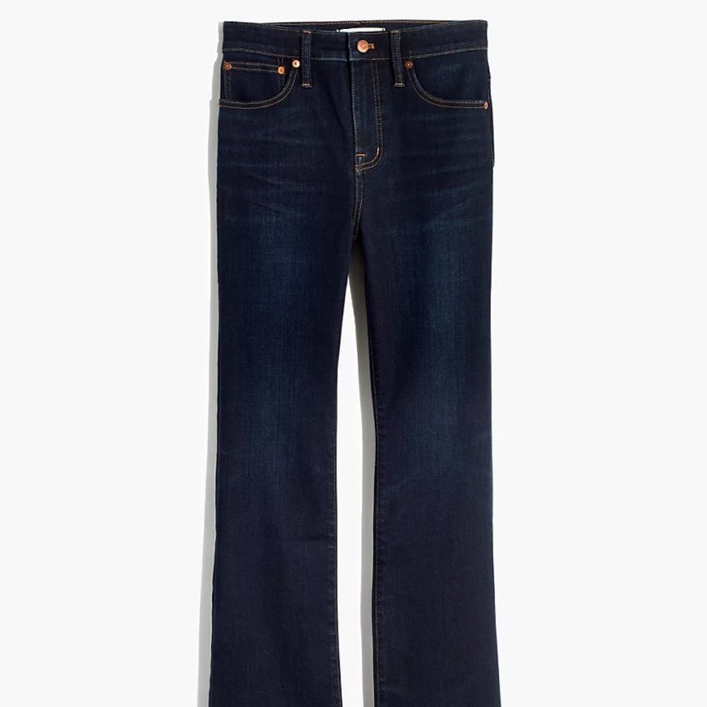Petite Curvy Cali Demi-Boot Jeans in Larkspur Wash: TENCEL™ Denim Edition